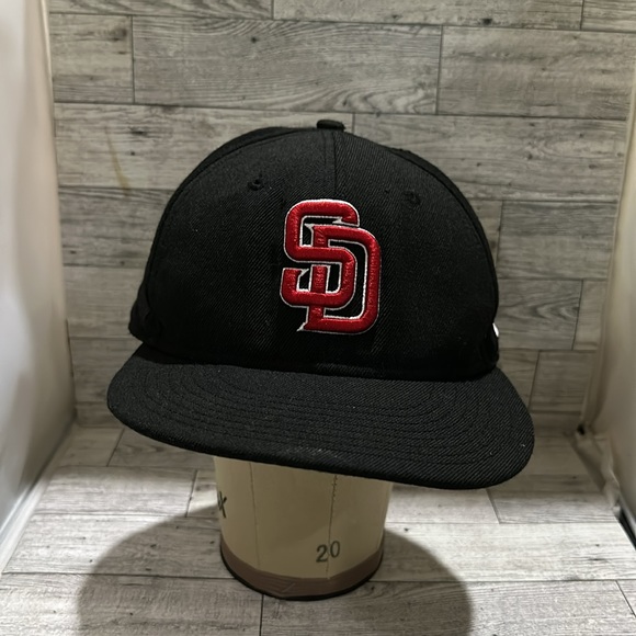 San Diego Padres black fitted baseball cap hat size 7 1/4 - Picture 2 of 9